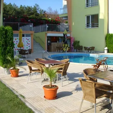 Alex Beach Apartmenthaus شقة *